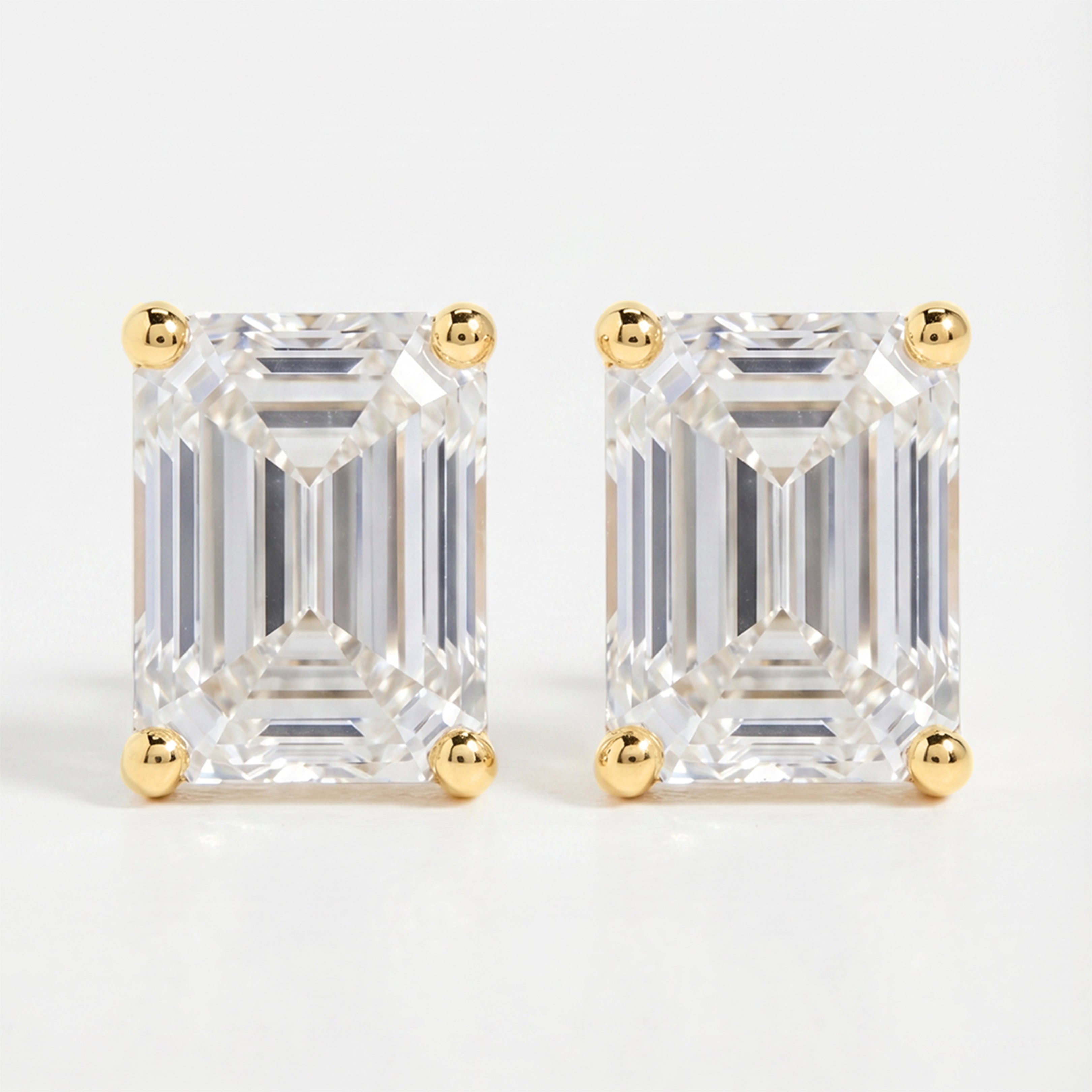 Emerald Diamond Earring Stud