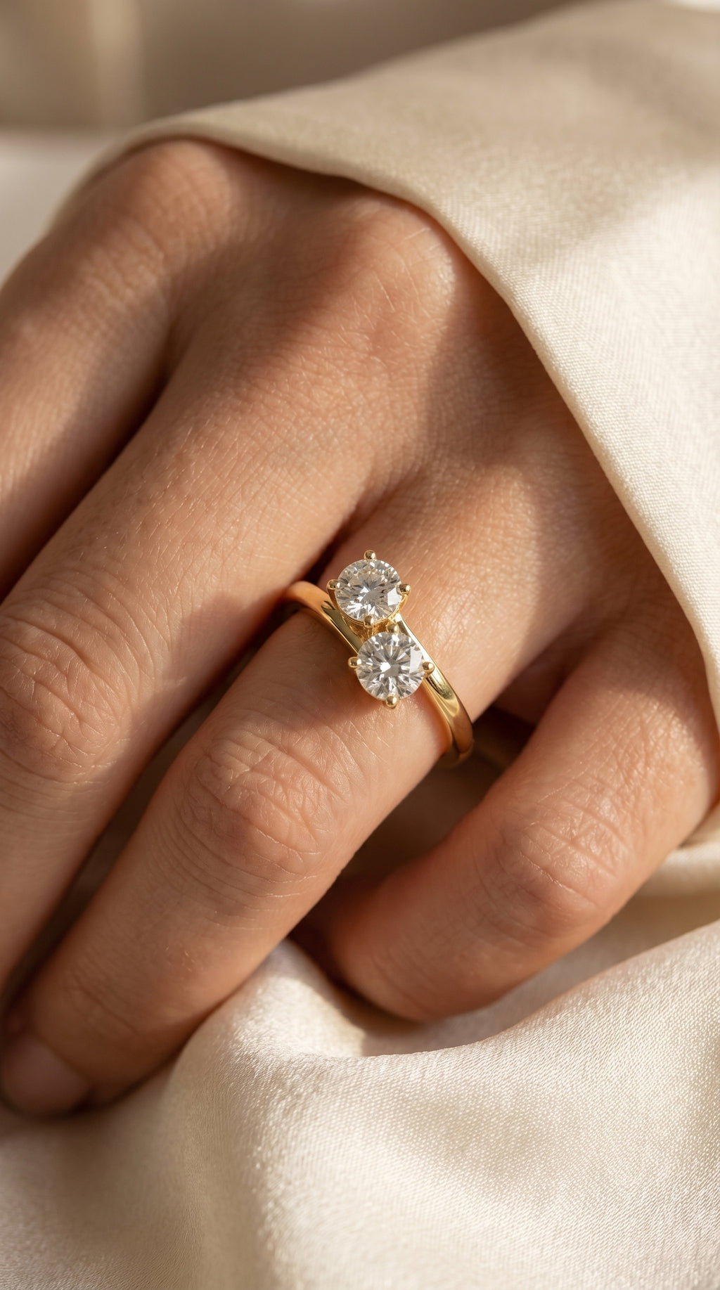 Toi et Moi Ring with Two Round Brilliant Diamonds