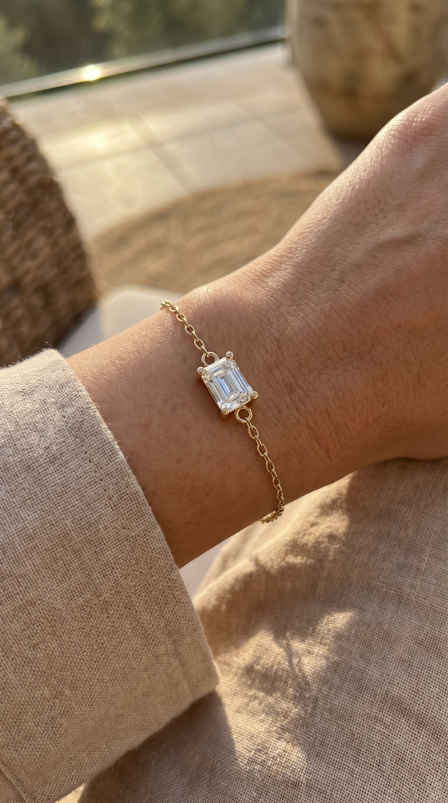 Luminous Emerald Diamond Link Chain Bracelet