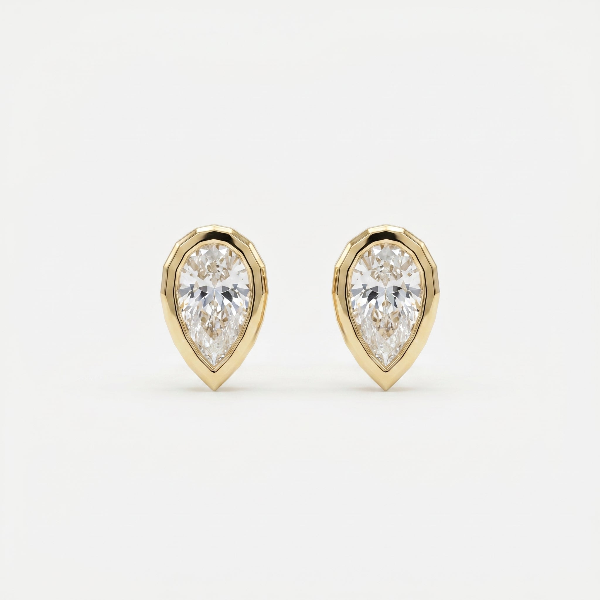 Bezal Bloom Diamond Earring Stud