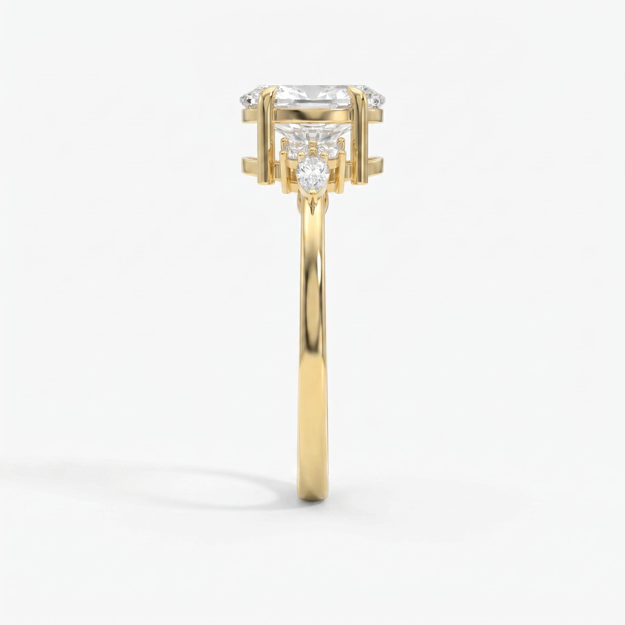 Soft Arc Oval Ring