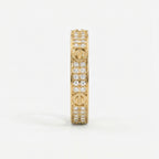 Elegant Round Diamond Gold Band
