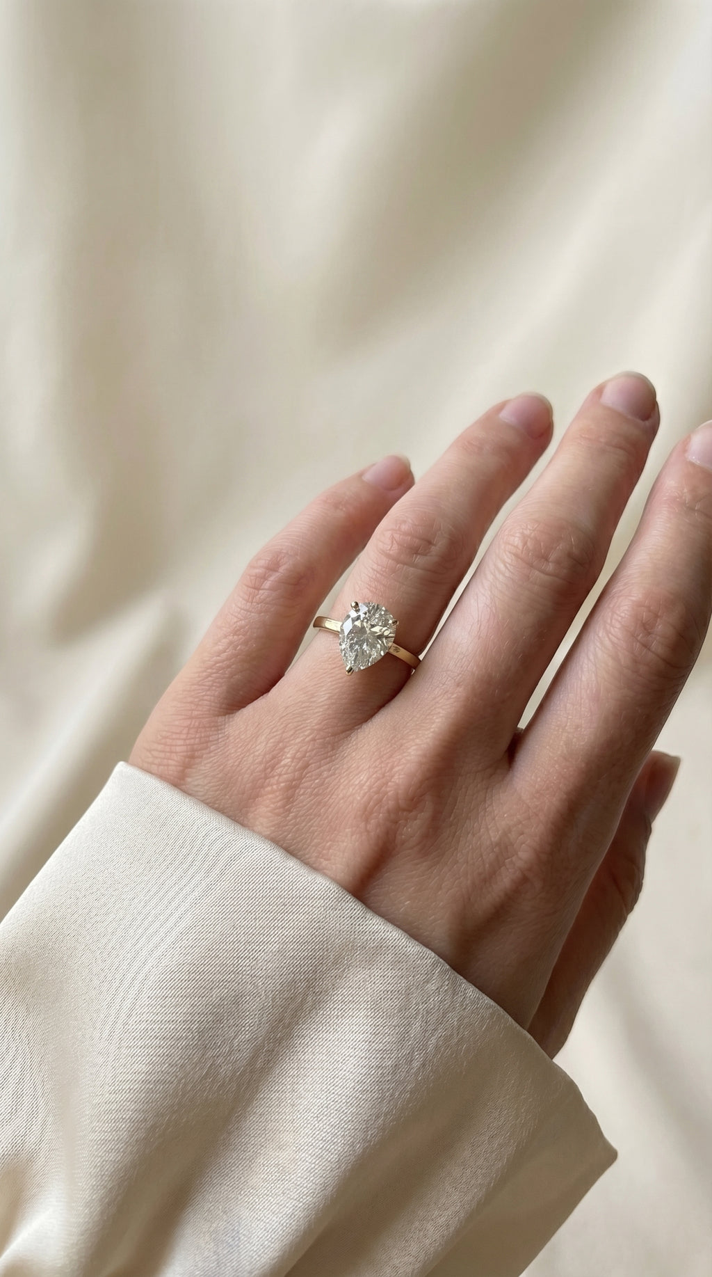 Softline Pear Ring