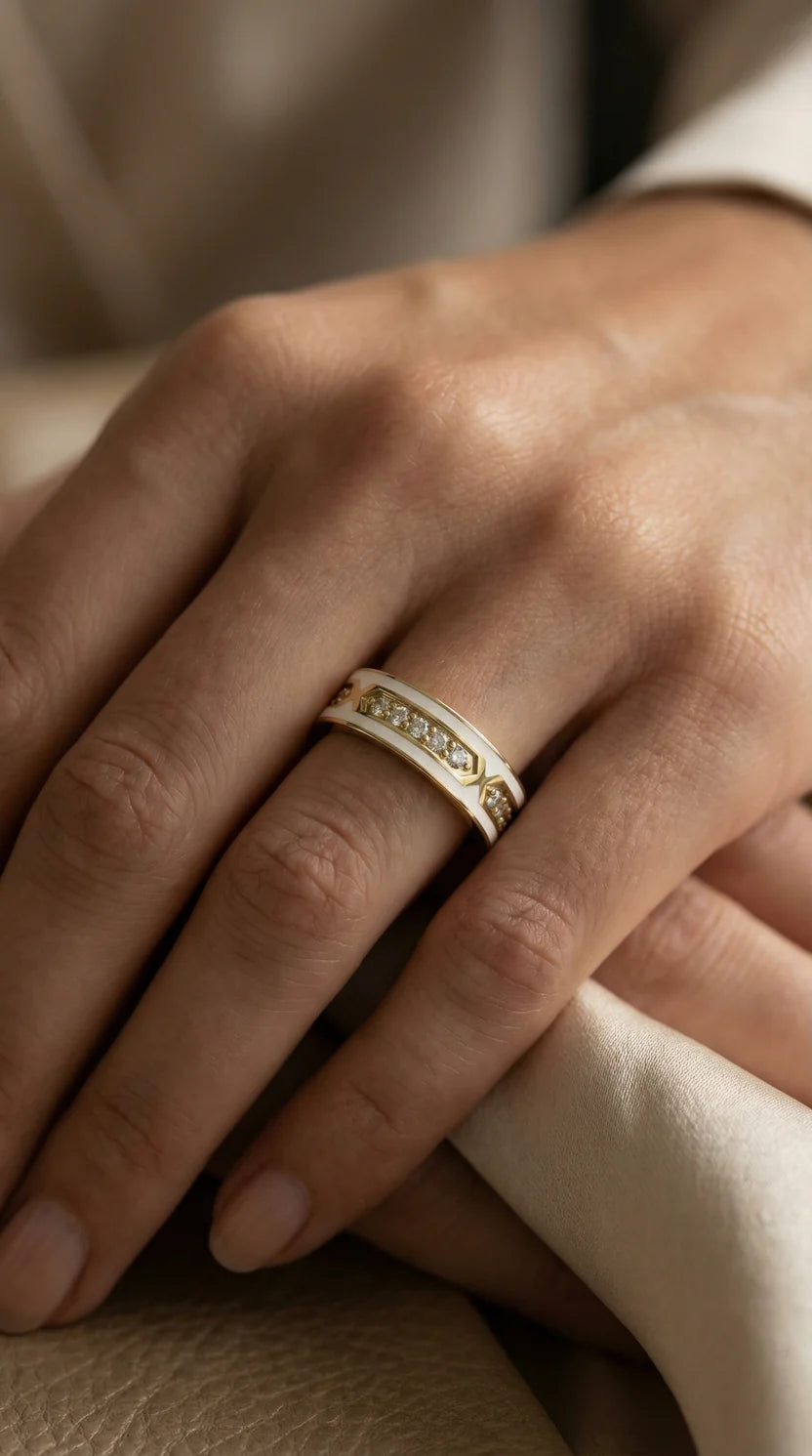 Round Diamond With White Enamel Band