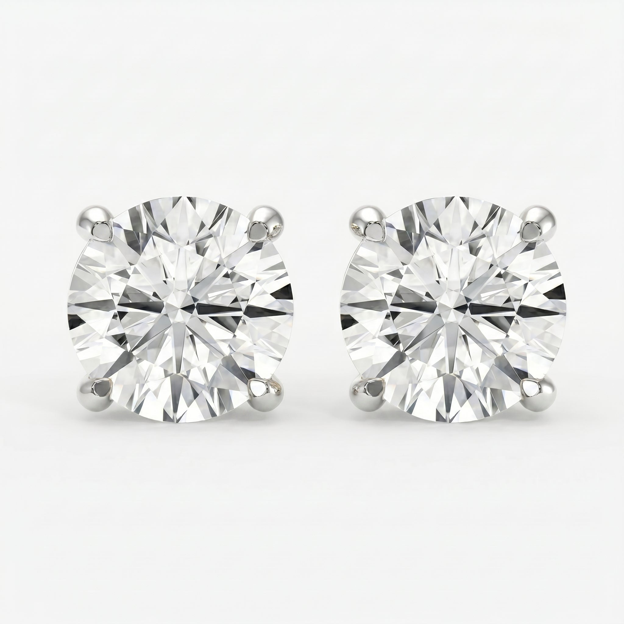 Round Diamond Earring Stud