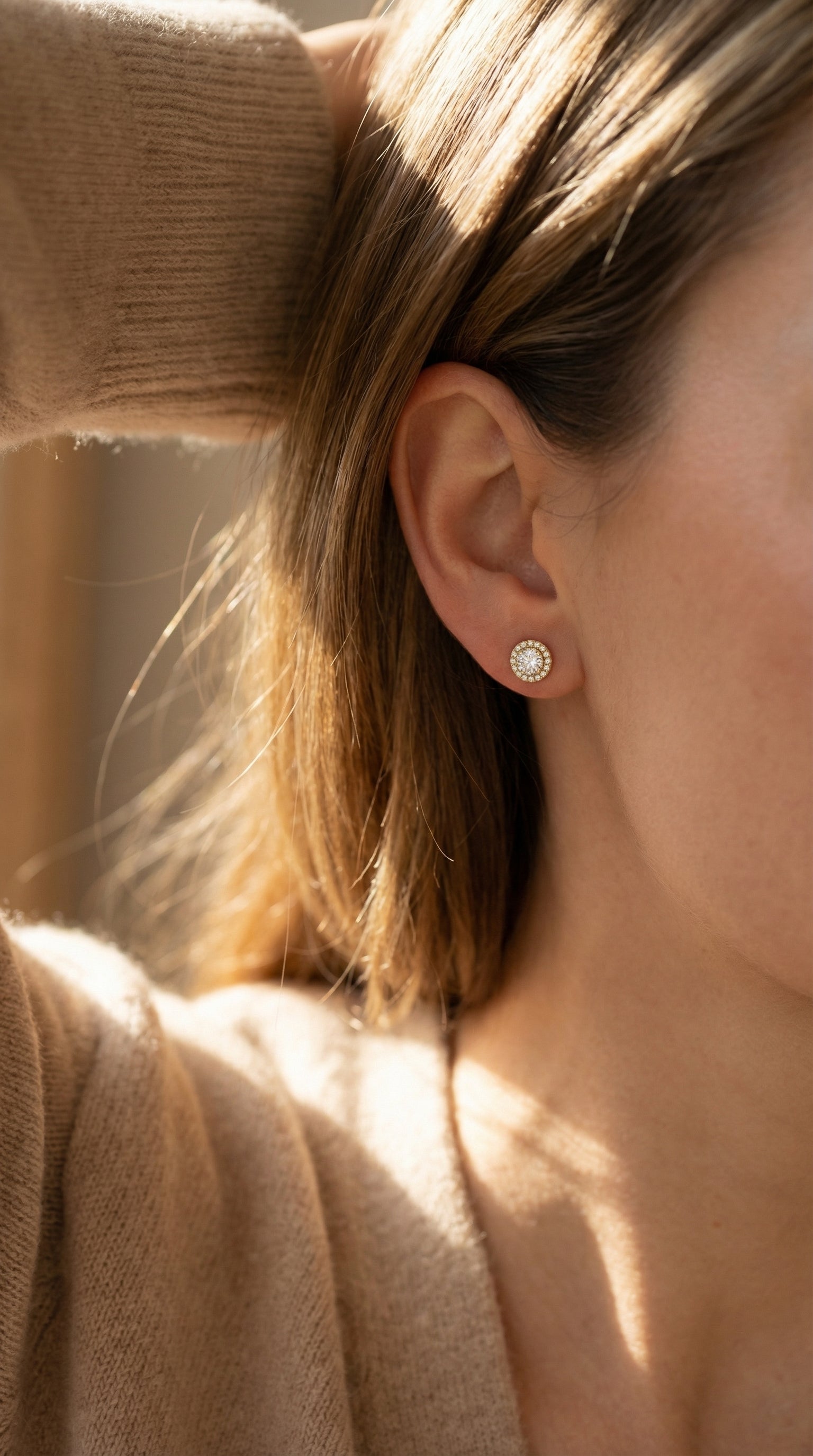Elegant Round Diamond Halo Stud Earring