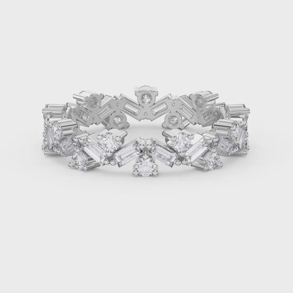 Alternating Baguette & Round Diamond Design Ring